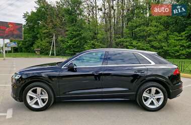 Внедорожник / Кроссовер Audi Q8 2019 в 