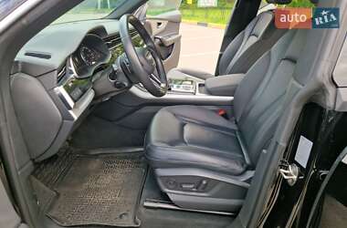 Внедорожник / Кроссовер Audi Q8 2019 в 