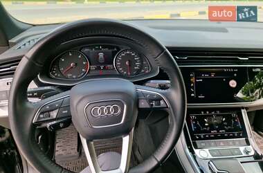 Внедорожник / Кроссовер Audi Q8 2019 в 