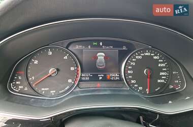 Внедорожник / Кроссовер Audi Q8 2019 в 