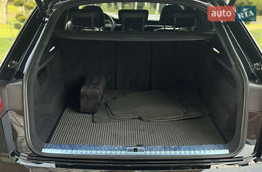Внедорожник / Кроссовер Audi Q8 2023 в 