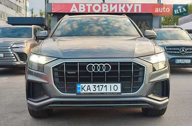 Внедорожник / Кроссовер Audi Q8 2018 в 