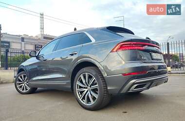 Внедорожник / Кроссовер Audi Q8 2018 в 