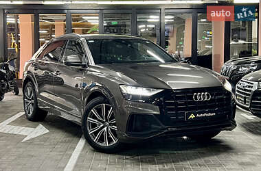Позашляховик / Кросовер Audi Q8 2019 в Києві