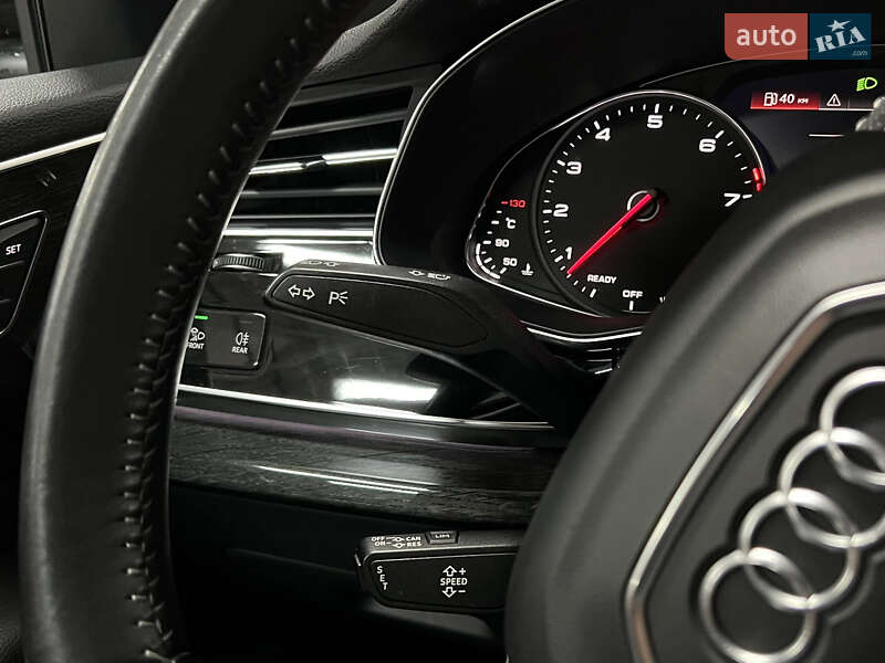 Внедорожник / Кроссовер Audi Q8 2019 в Киеве