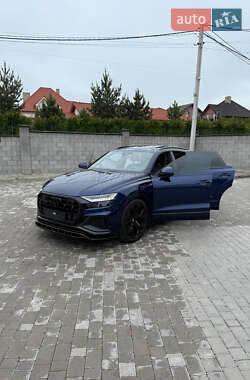 Внедорожник / Кроссовер Audi Q8 2019 в Ровно