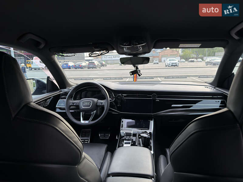 Позашляховик / Кросовер Audi Q8 2023 в Києві