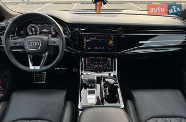 Внедорожник / Кроссовер Audi Q8 2023 в 