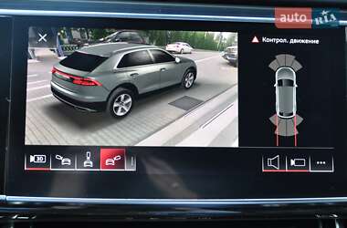 Позашляховик / Кросовер Audi Q8 2018 в 