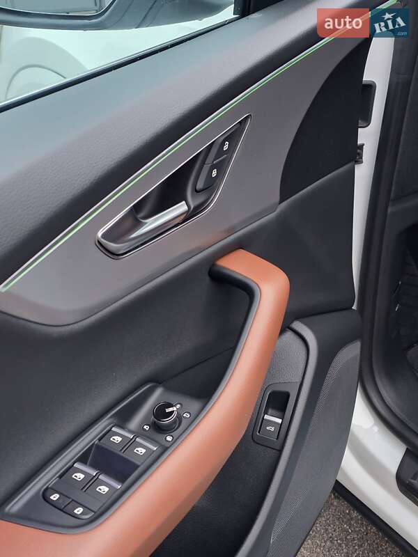 Внедорожник / Кроссовер Audi Q8 2024 в Киеве