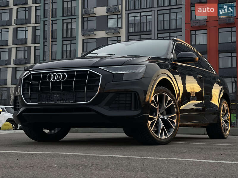 Audi Q8 2021