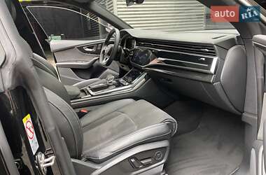 Внедорожник / Кроссовер Audi Q8 2021 в 
