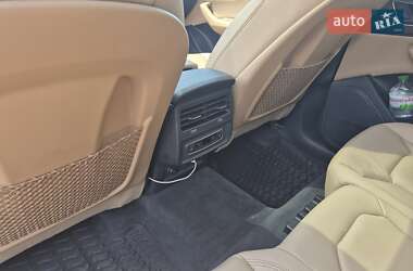 Позашляховик / Кросовер Audi Q8 2019 в 