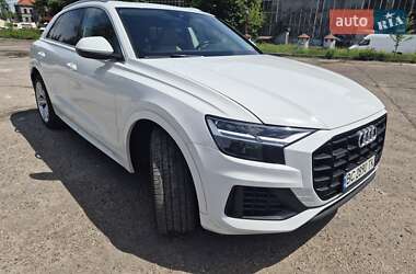Позашляховик / Кросовер Audi Q8 2019 в 