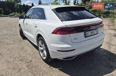 Позашляховик / Кросовер Audi Q8 2019 в 