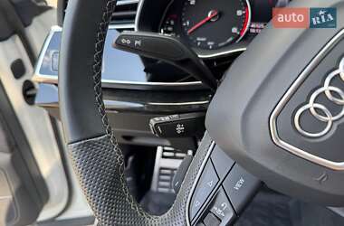 Внедорожник / Кроссовер Audi Q8 2021 в 