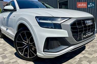 Позашляховик / Кросовер Audi Q8 2018 в 