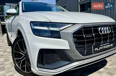 Позашляховик / Кросовер Audi Q8 2018 в 