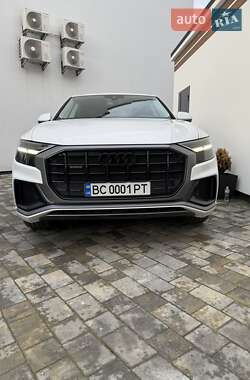 Позашляховик / Кросовер Audi Q8 2018 в Львові