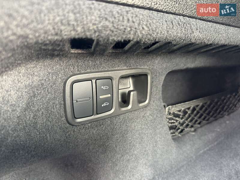 Внедорожник / Кроссовер Audi Q8 2018 в Киеве фото 58 Внедорожник / Кроссовер Audi Q8 2018 в Киеве