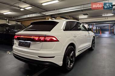Внедорожник / Кроссовер Audi Q8 2024 в 