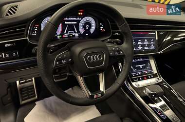 Внедорожник / Кроссовер Audi Q8 2024 в 
