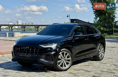 Позашляховик / Кросовер Audi Q8 2021 в Києві