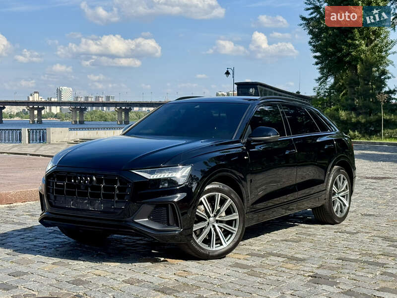 Audi Q8 2021