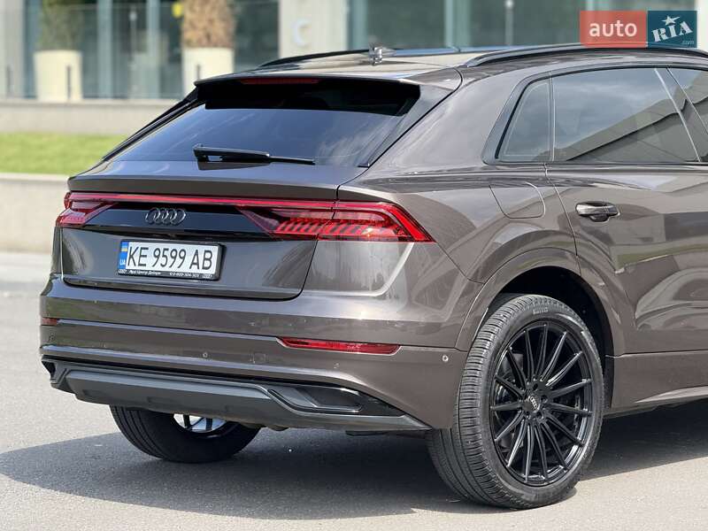 Внедорожник / Кроссовер Audi Q8 2018 в Днепре