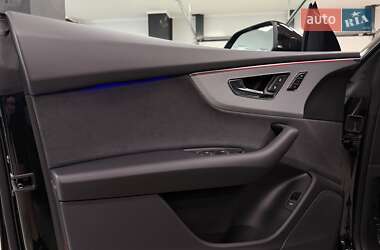 Внедорожник / Кроссовер Audi Q8 2025 в 