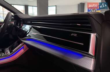 Внедорожник / Кроссовер Audi Q8 2025 в 