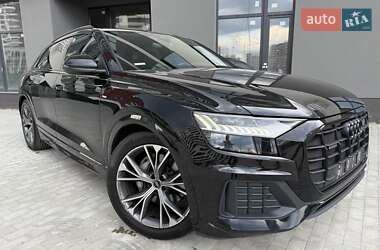 Внедорожник / Кроссовер Audi Q8 2022 в Киеве