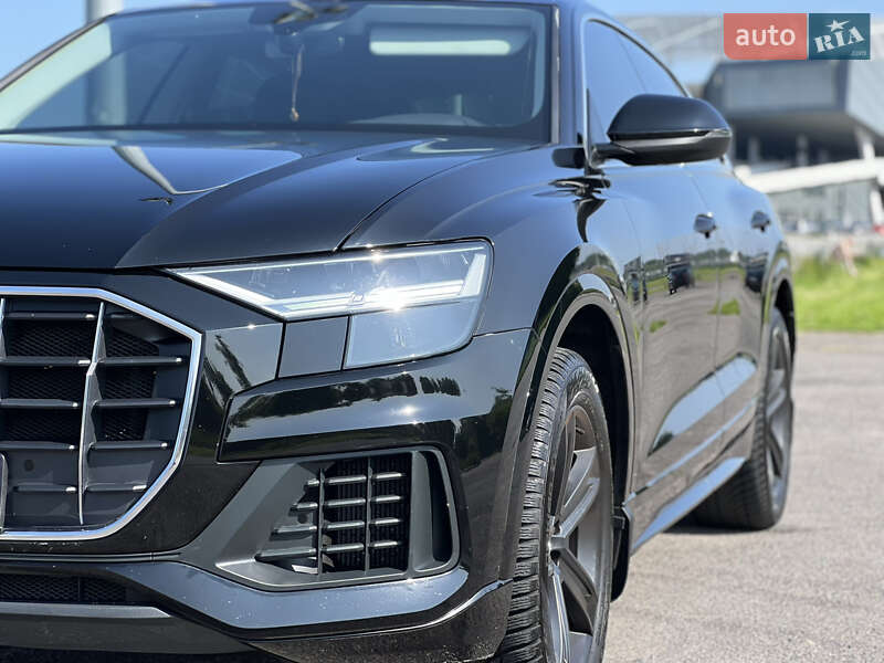 Внедорожник / Кроссовер Audi Q8 2018 в Львове