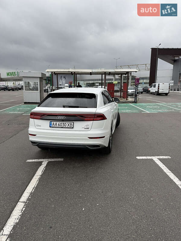 Внедорожник / Кроссовер Audi Q8 2019 в Киеве
