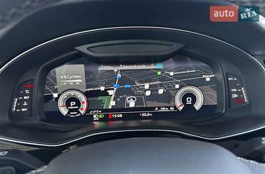 Позашляховик / Кросовер Audi Q8 2021 в 