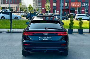 Позашляховик / Кросовер Audi Q8 2019 в 