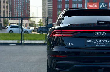 Позашляховик / Кросовер Audi Q8 2019 в 