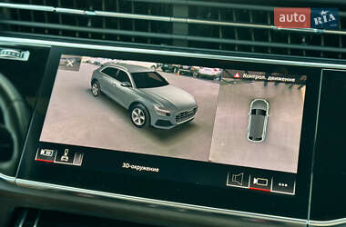 Позашляховик / Кросовер Audi Q8 2019 в 