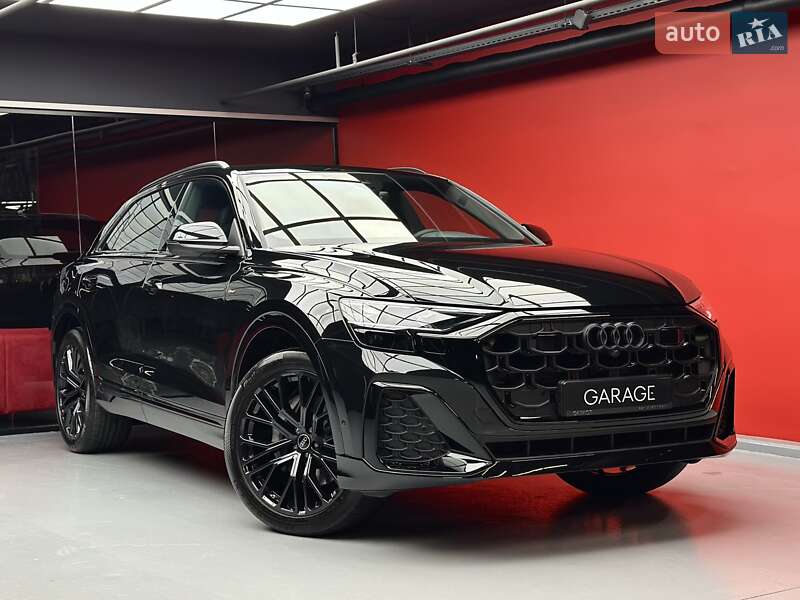 Внедорожник / Кроссовер Audi Q8 2025 в 