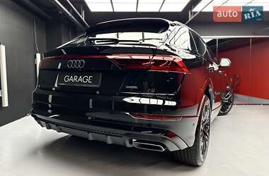 Позашляховик / Кросовер Audi Q8 2025 в 