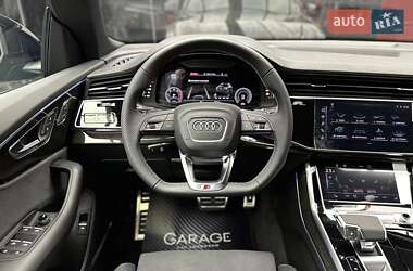 Позашляховик / Кросовер Audi Q8 2025 в 