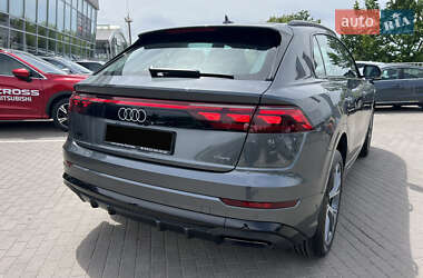 Внедорожник / Кроссовер Audi Q8 2025 в 
