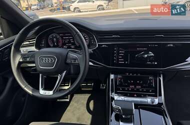 Позашляховик / Кросовер Audi Q8 2019 в 
