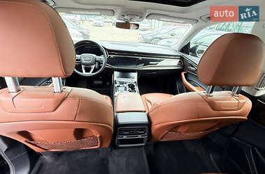 Внедорожник / Кроссовер Audi Q8 2019 в 