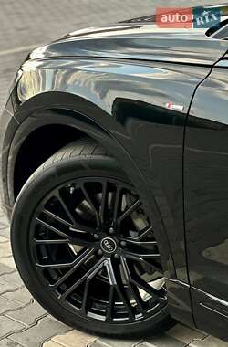 Внедорожник / Кроссовер Audi Q8 2025 в 