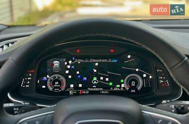 Внедорожник / Кроссовер Audi Q8 2025 в 