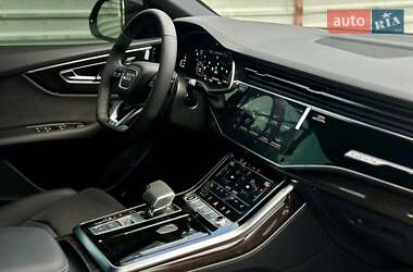 Внедорожник / Кроссовер Audi Q8 2025 в 