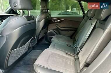 Внедорожник / Кроссовер Audi Q8 2025 в 