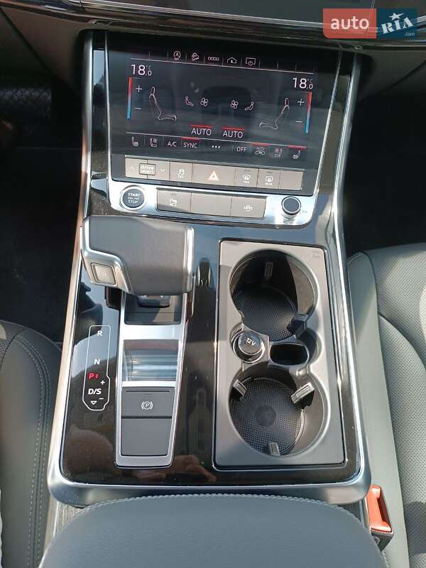 Внедорожник / Кроссовер Audi Q8 2021 в Львове