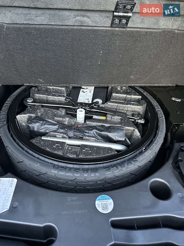 Внедорожник / Кроссовер Audi Q8 2020 в Полтаве